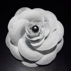 Natural Tahitian Pearl Studs 14k M5